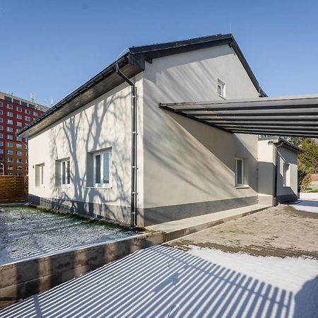 Apartmany Modrany Πράγα Εξωτερικό φωτογραφία