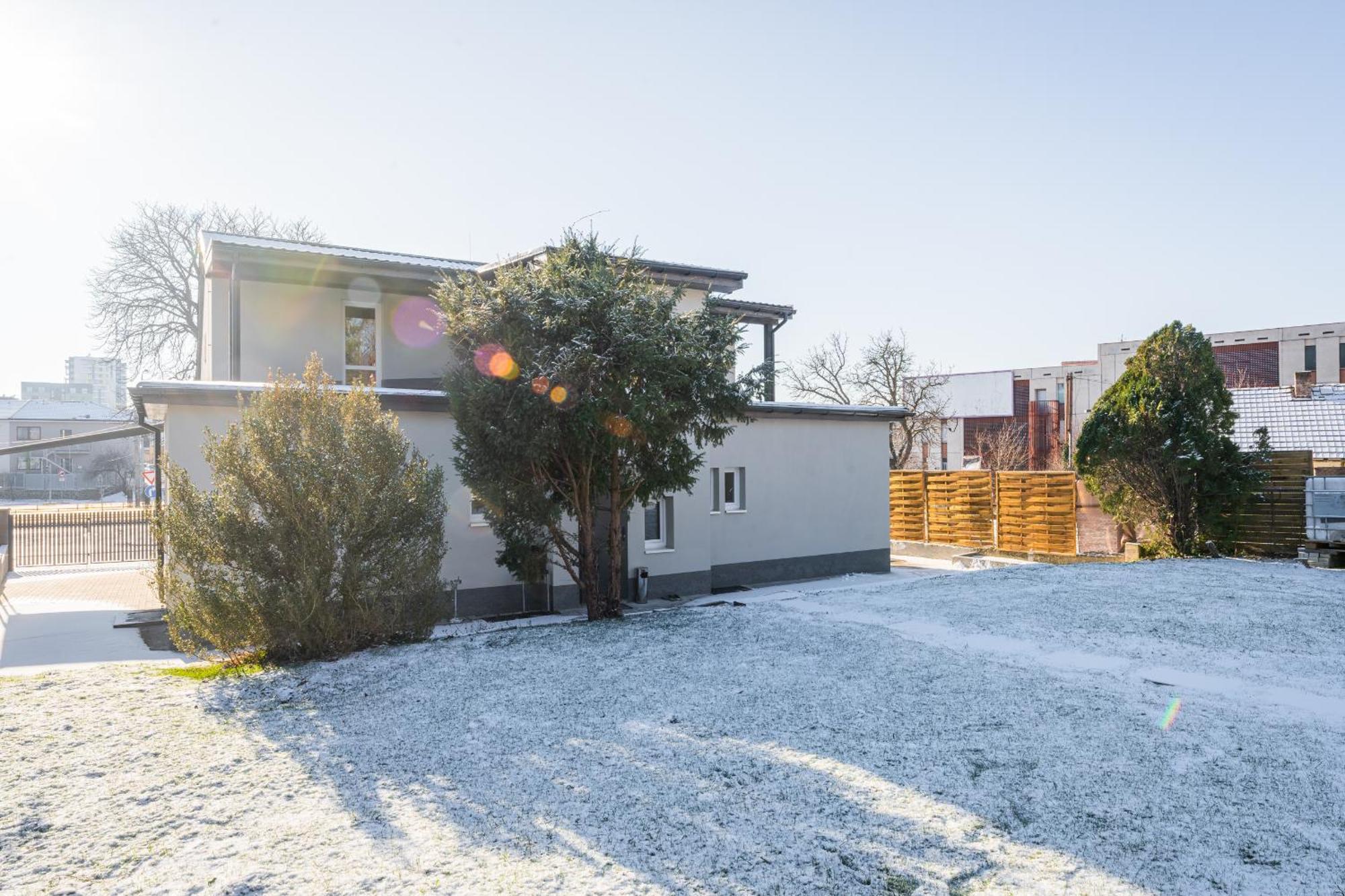 Apartmany Modrany Πράγα Εξωτερικό φωτογραφία
